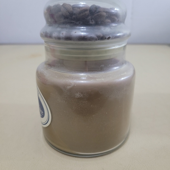 The Comfort Of Home Coffee Cake Scented Candle - Picture 4 of 11